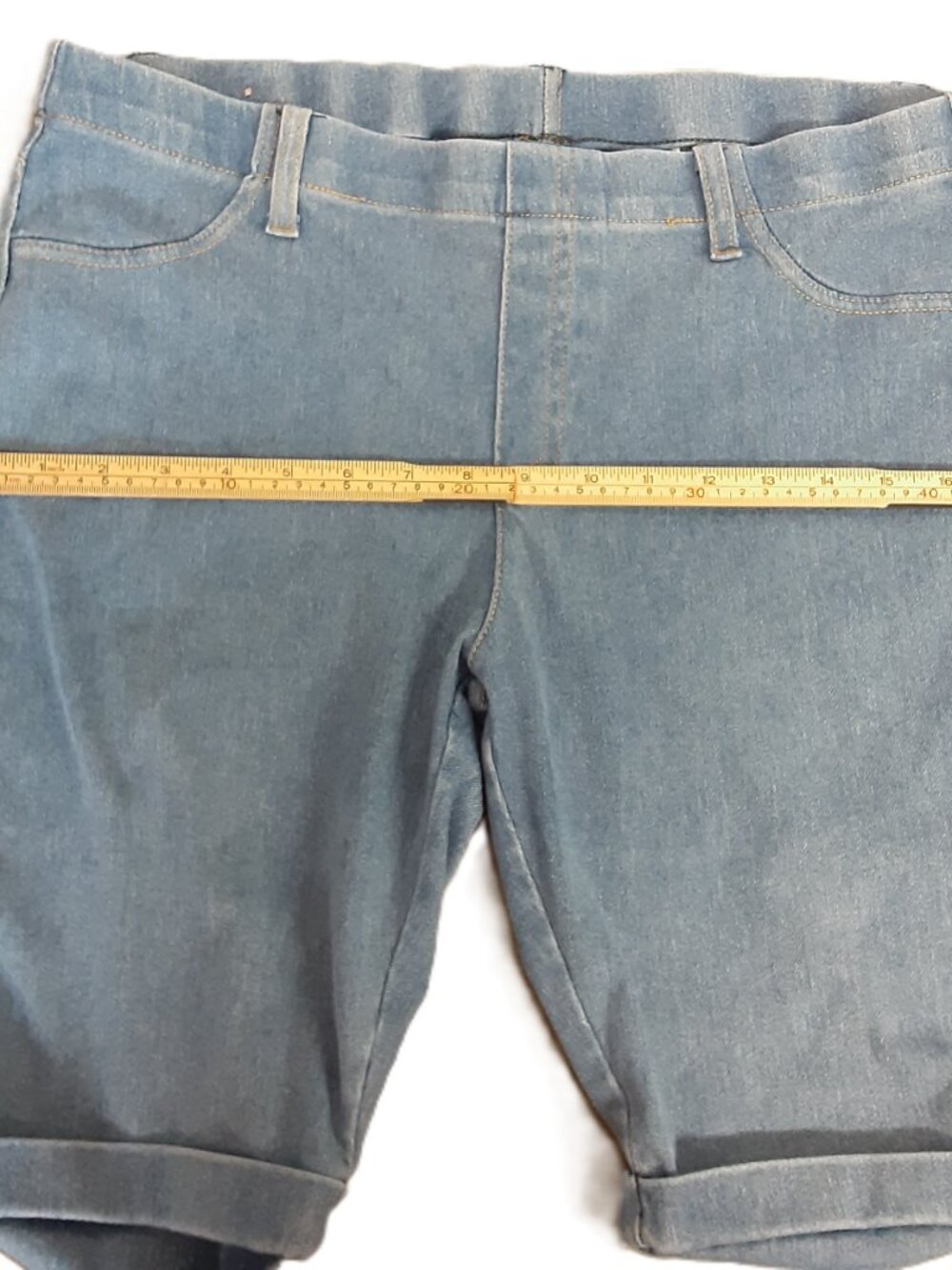 Serra Woman's Jean Shorts Size LARGE Pullon Back Pockets Beltloops Cotton Blend - Picture 4 of 8